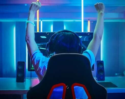 Gaming chair - black and red Dunmoon