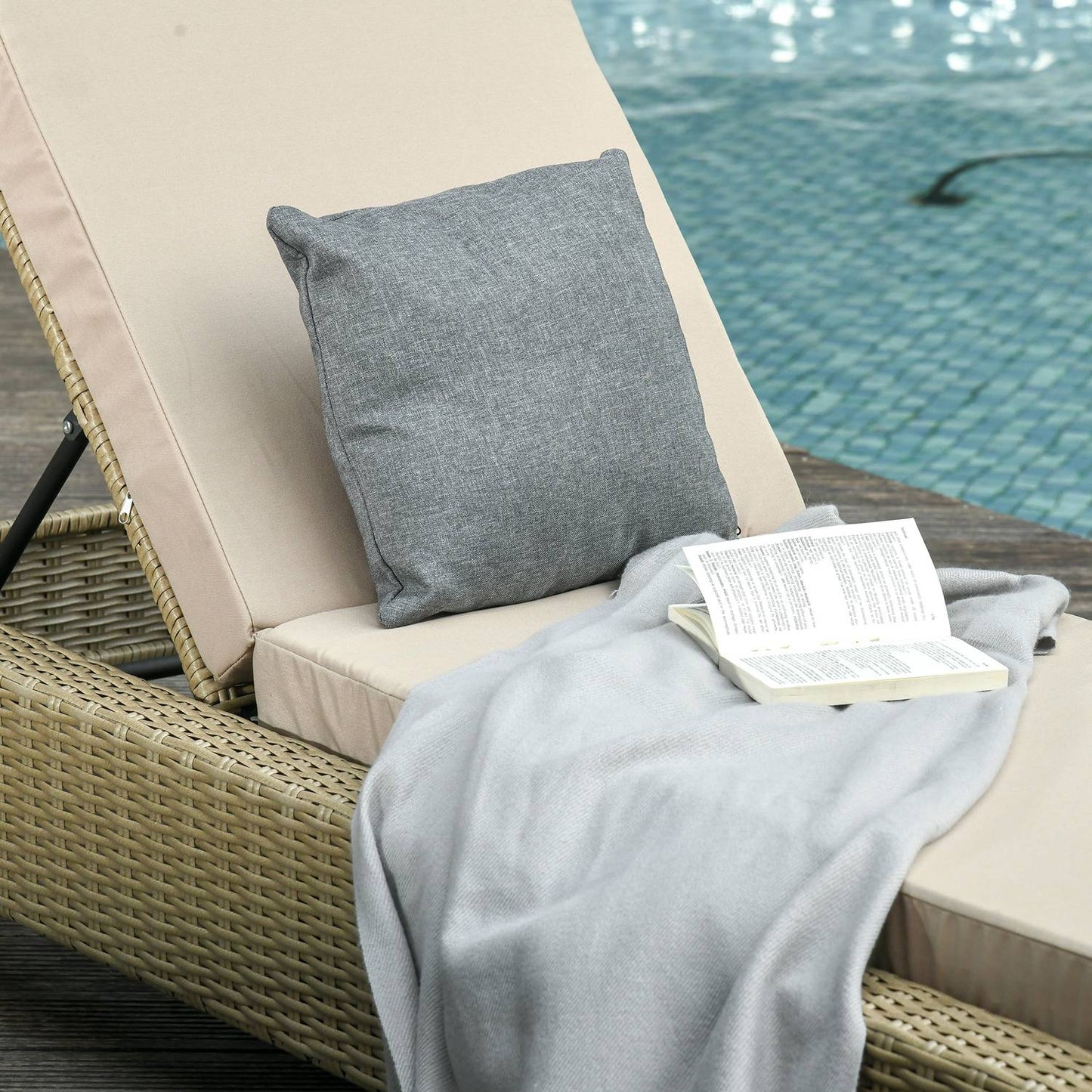 Adjustable sun lounger in poly rattan with cushions - Khaki
