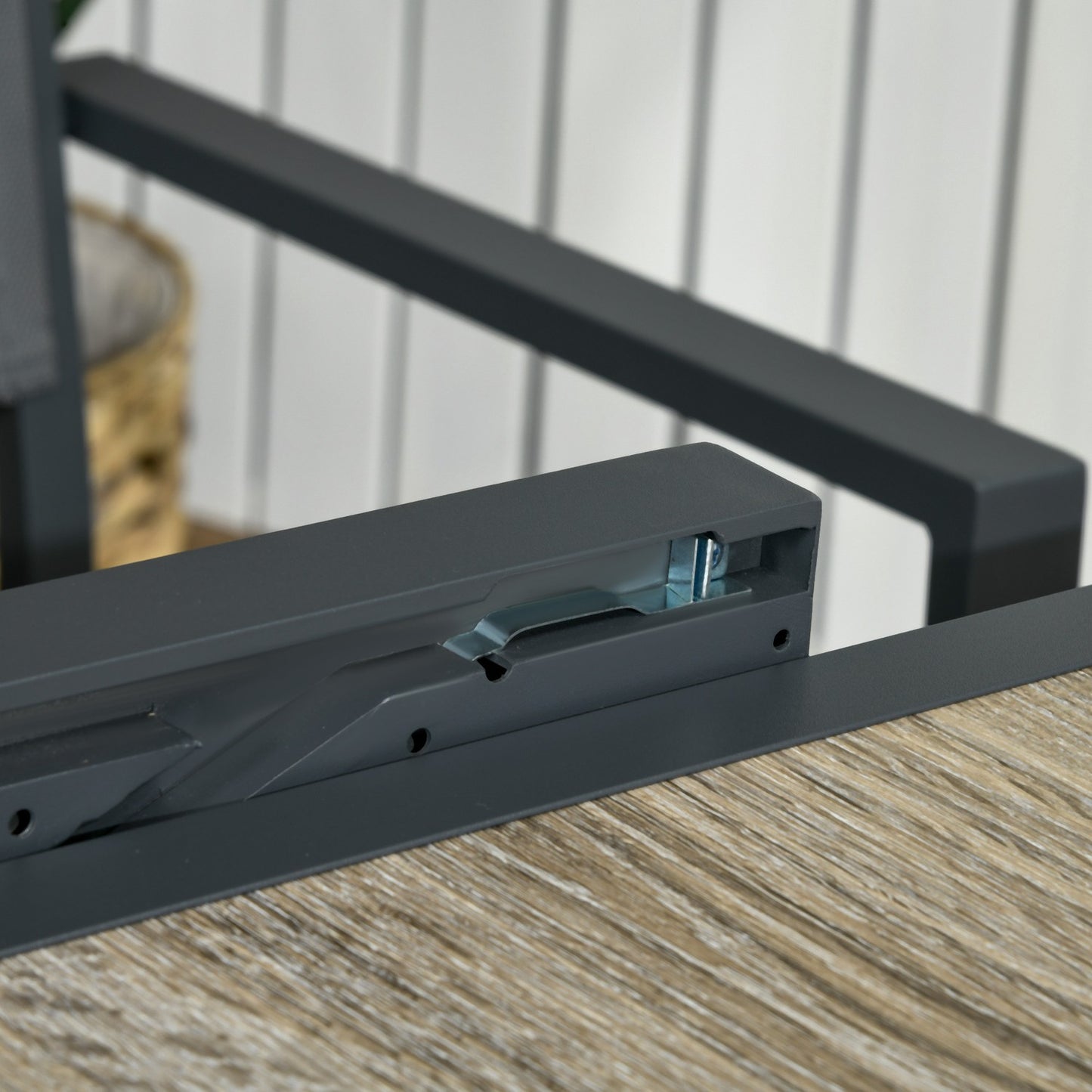 Extendable patio dining table in aluminum - wood look, beige/grey