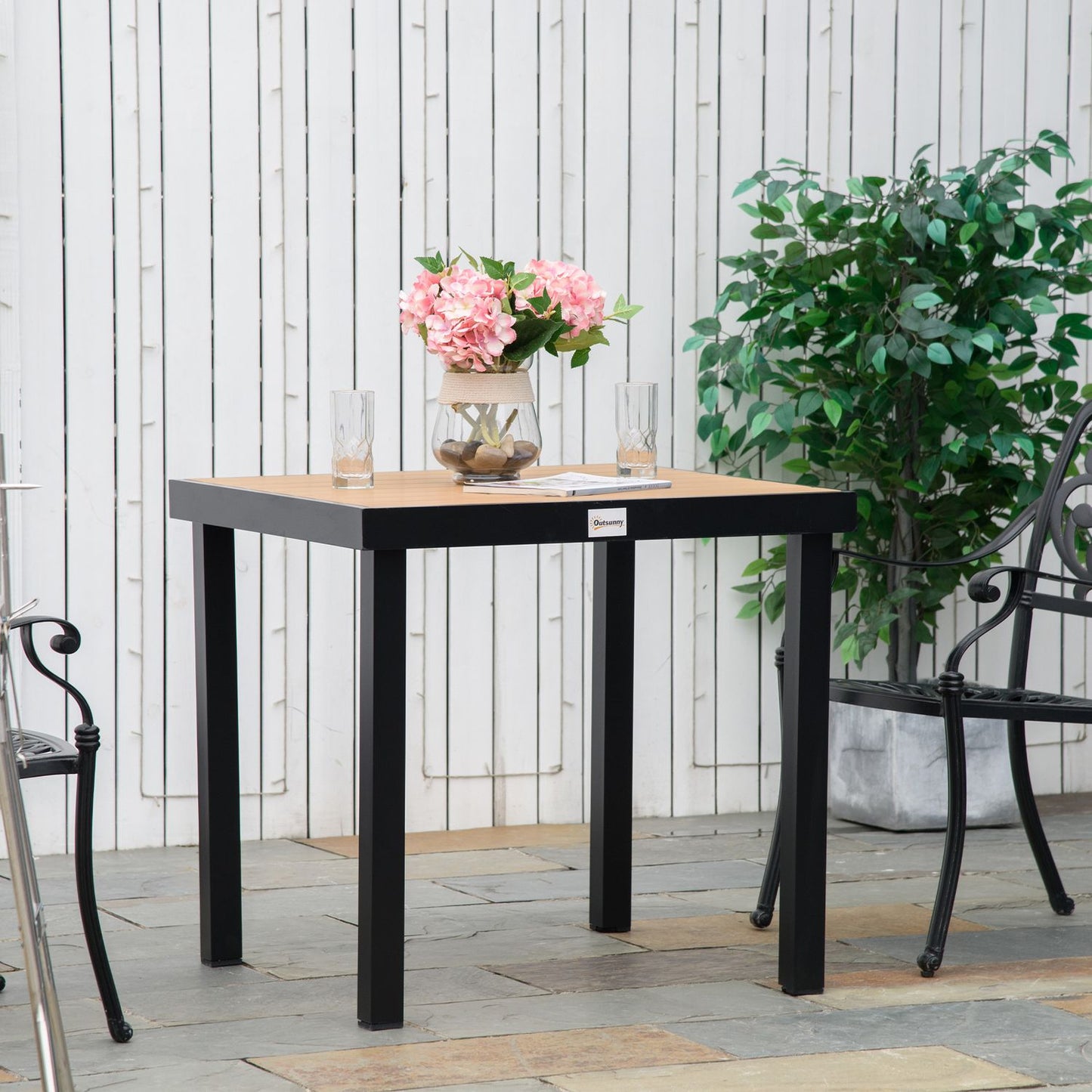 Outdoor dining table for 4, aluminum & easy-care plastic