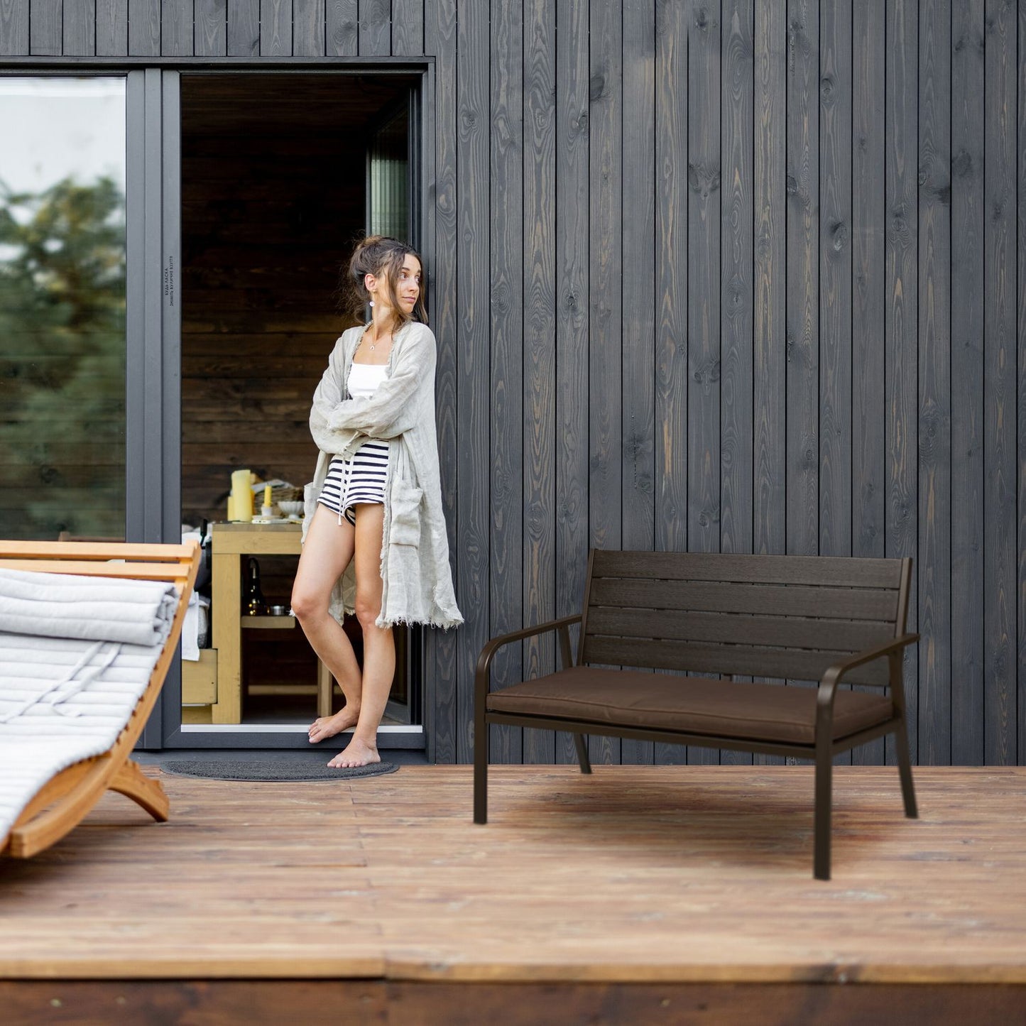 Garden bench with seat cushion