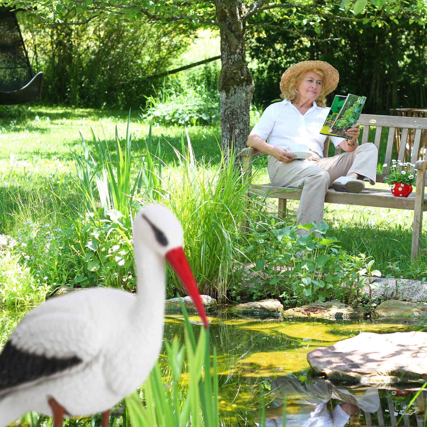 Garden figure stork