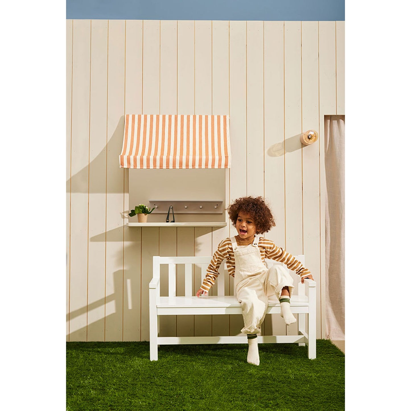 Garden furniture white