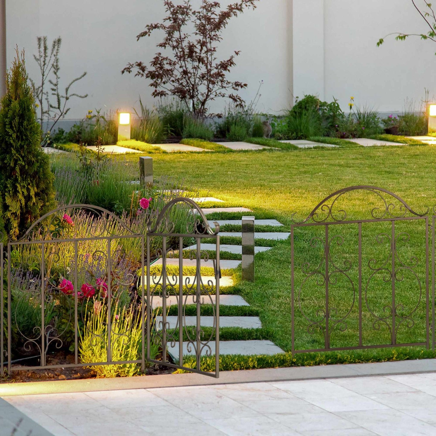 Garden gate in bronze, 3 parts