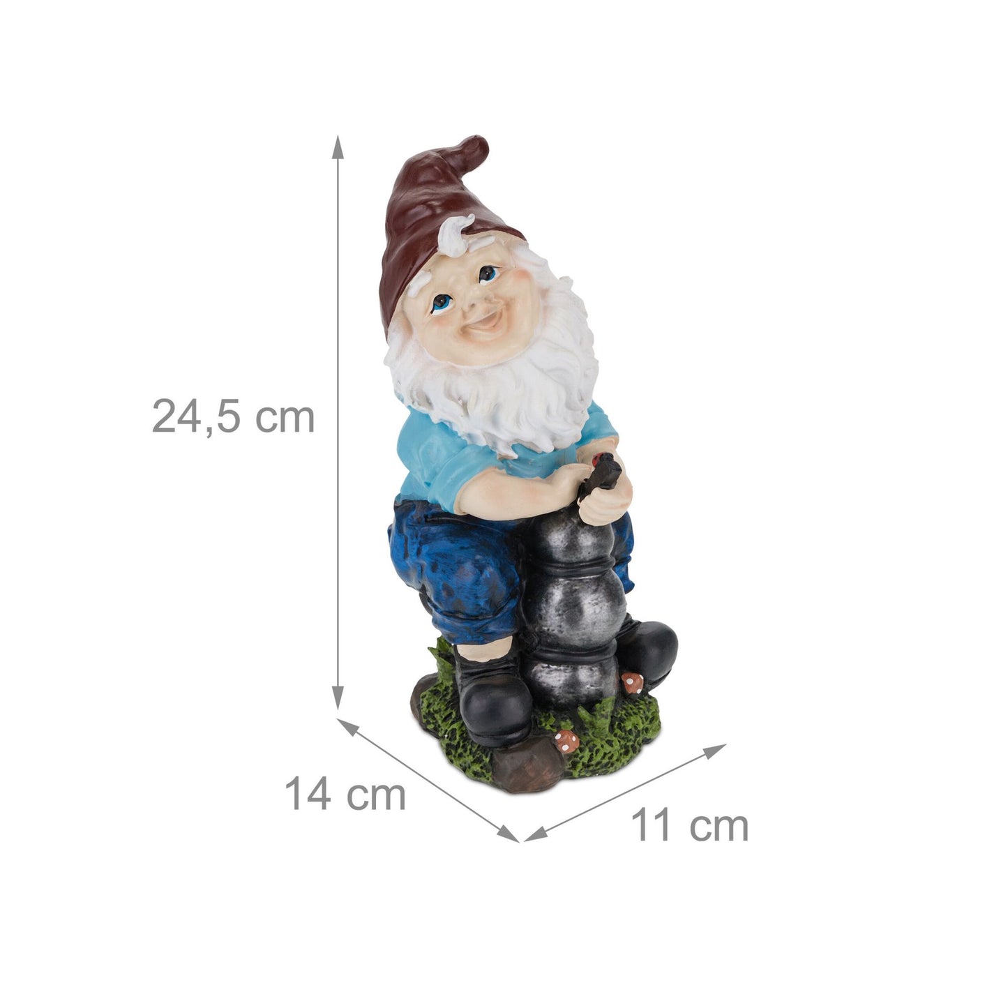 Garden gnome with water pump
