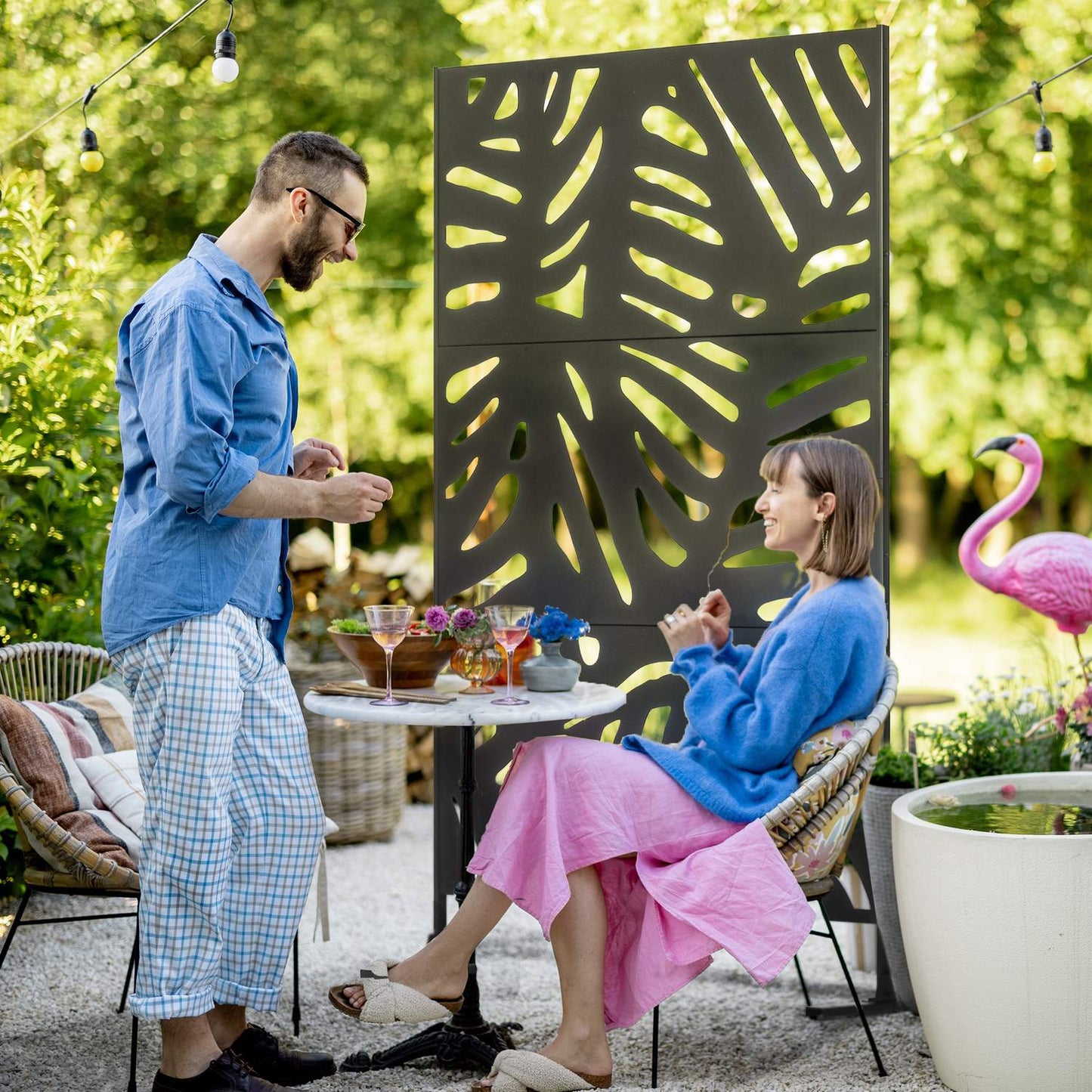 Steel Leaf Pattern Privacy Screen, 122x198cm, with stand