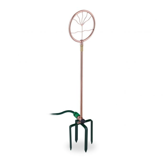 Garden sprinklers with spiral