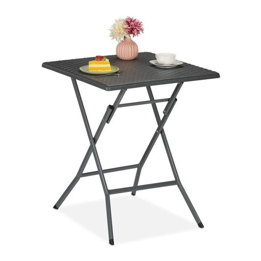 Garden table in gray rattan look