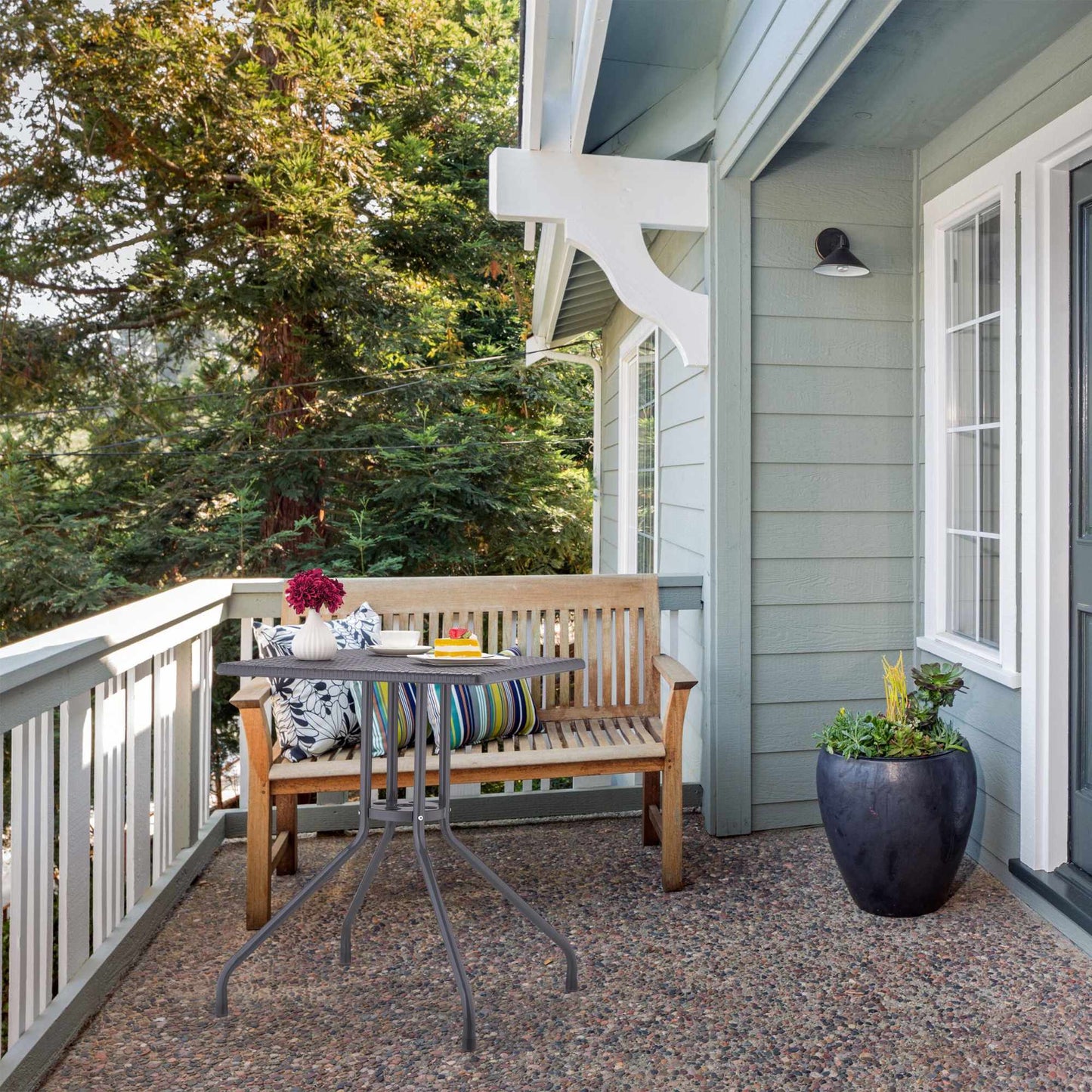 Garden table in gray rattan look