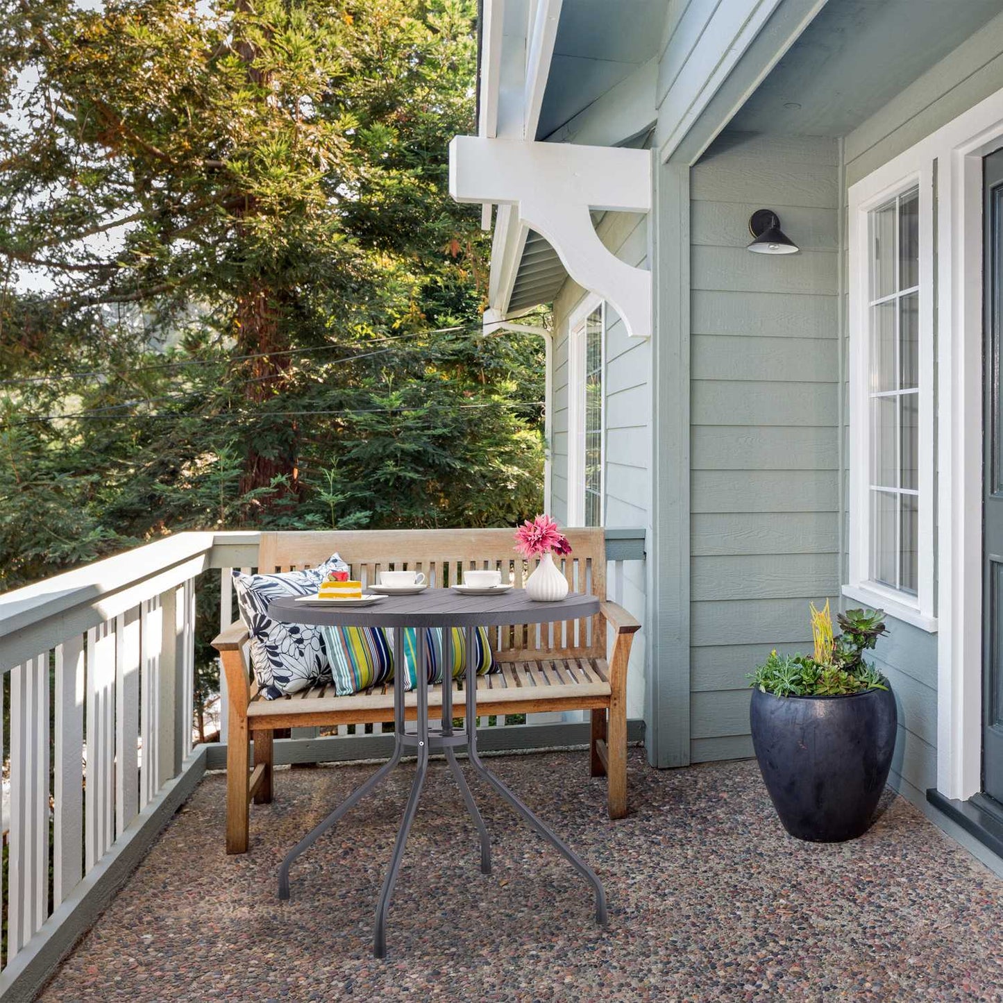 Garden table in grey wood look