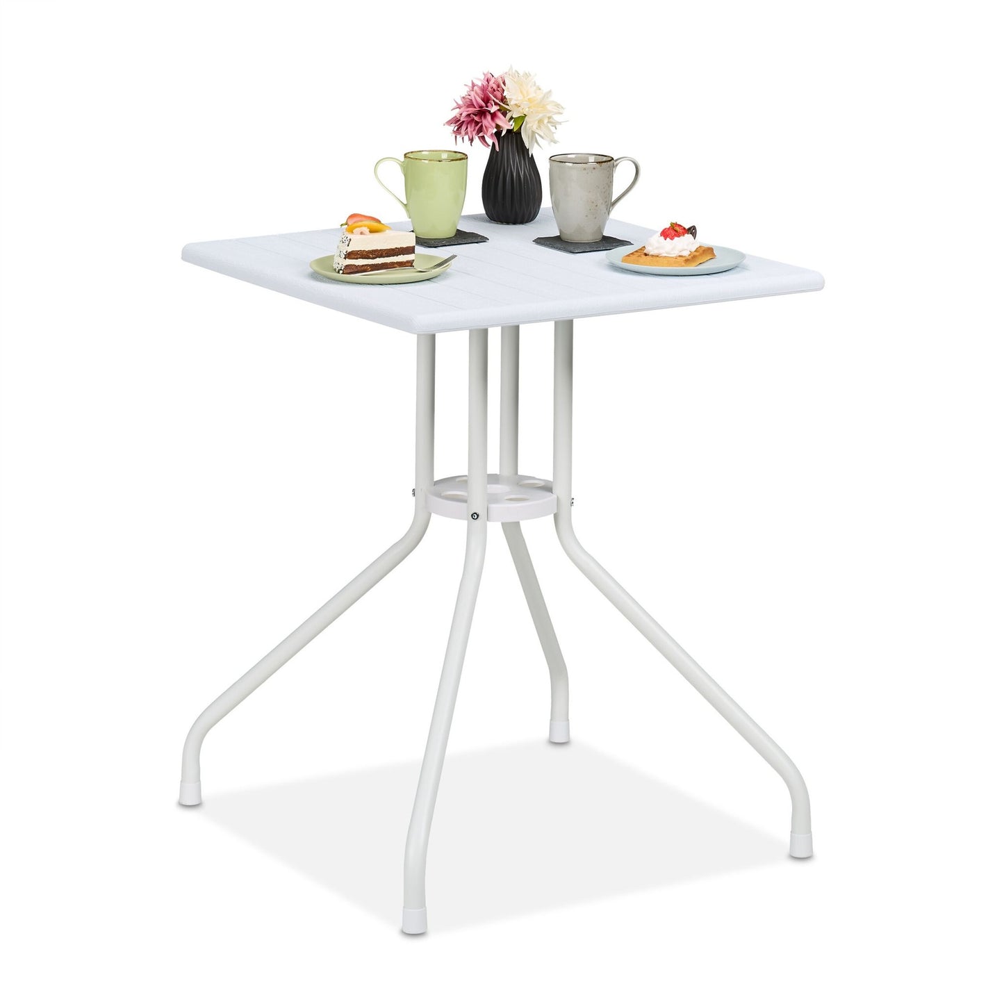 Garden table in white wood look