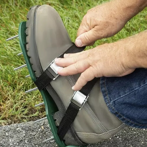Gardlov 20704 lawn aerator with clip