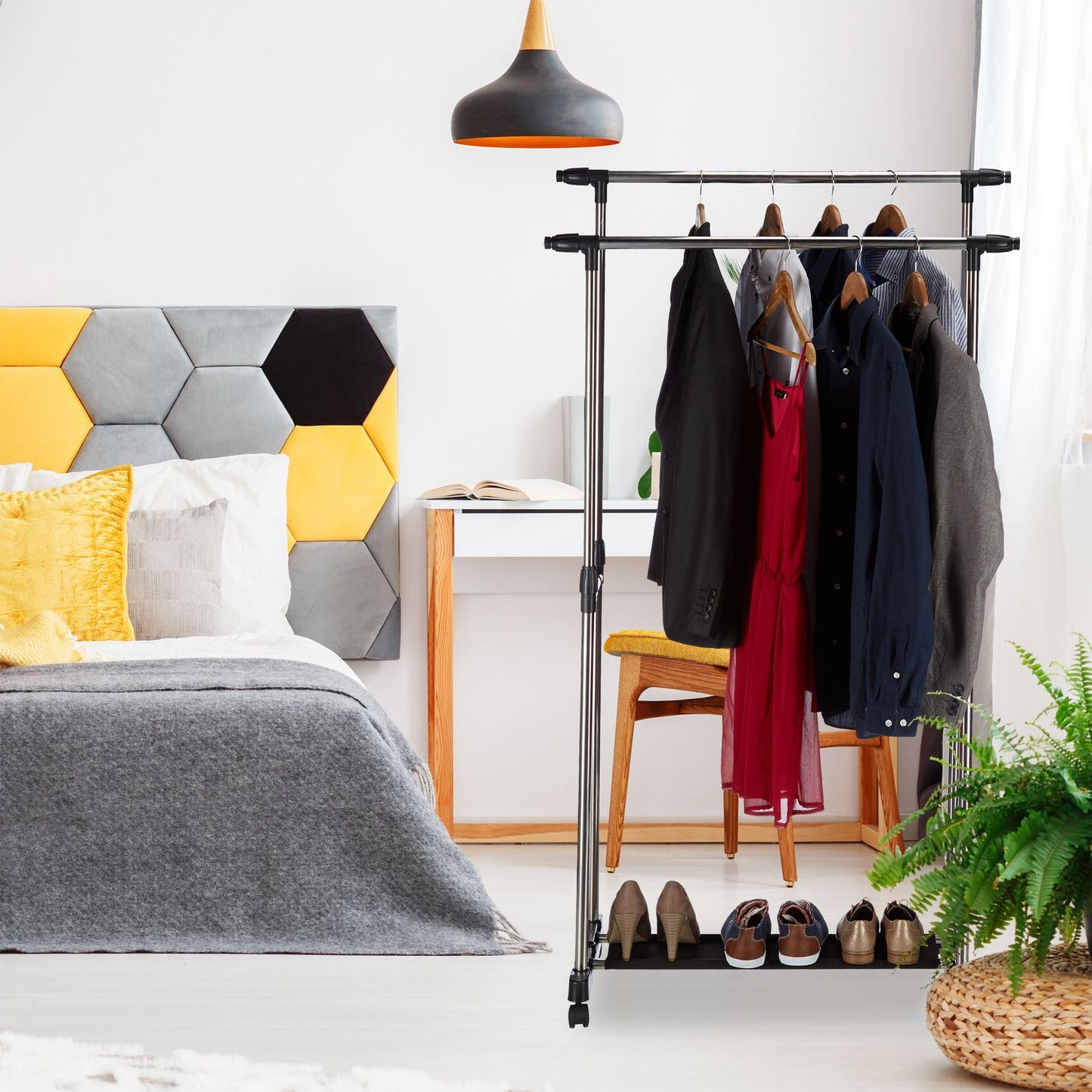 Garment Rack with 2 Rails on Wheels
