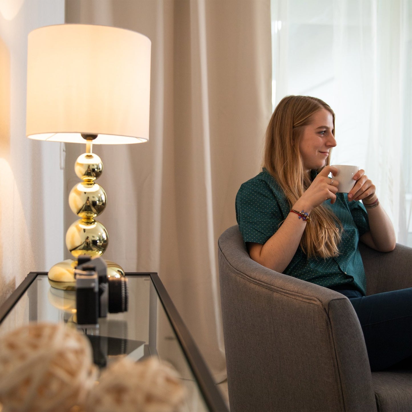 Gold table lamp