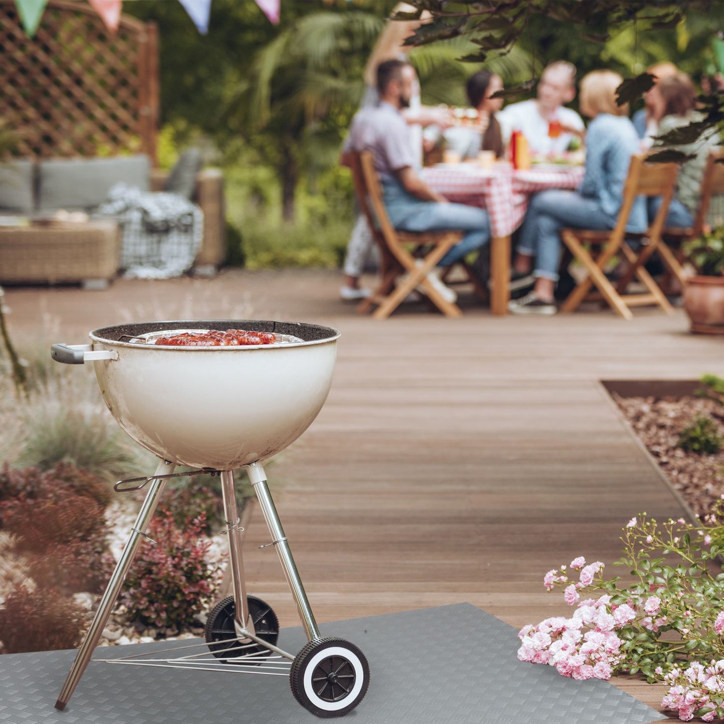 Grill for floor protection mat