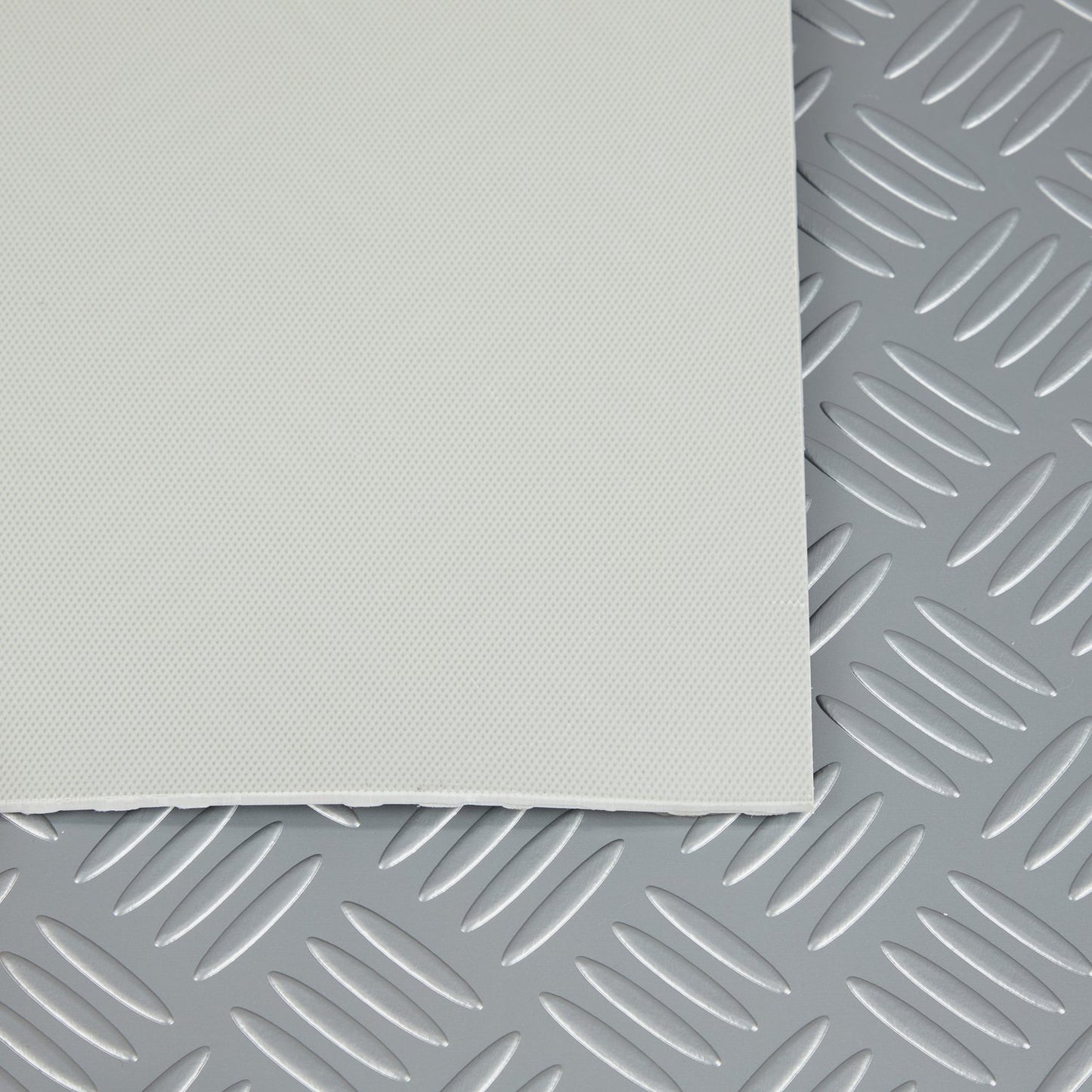 Grill for floor protection mat