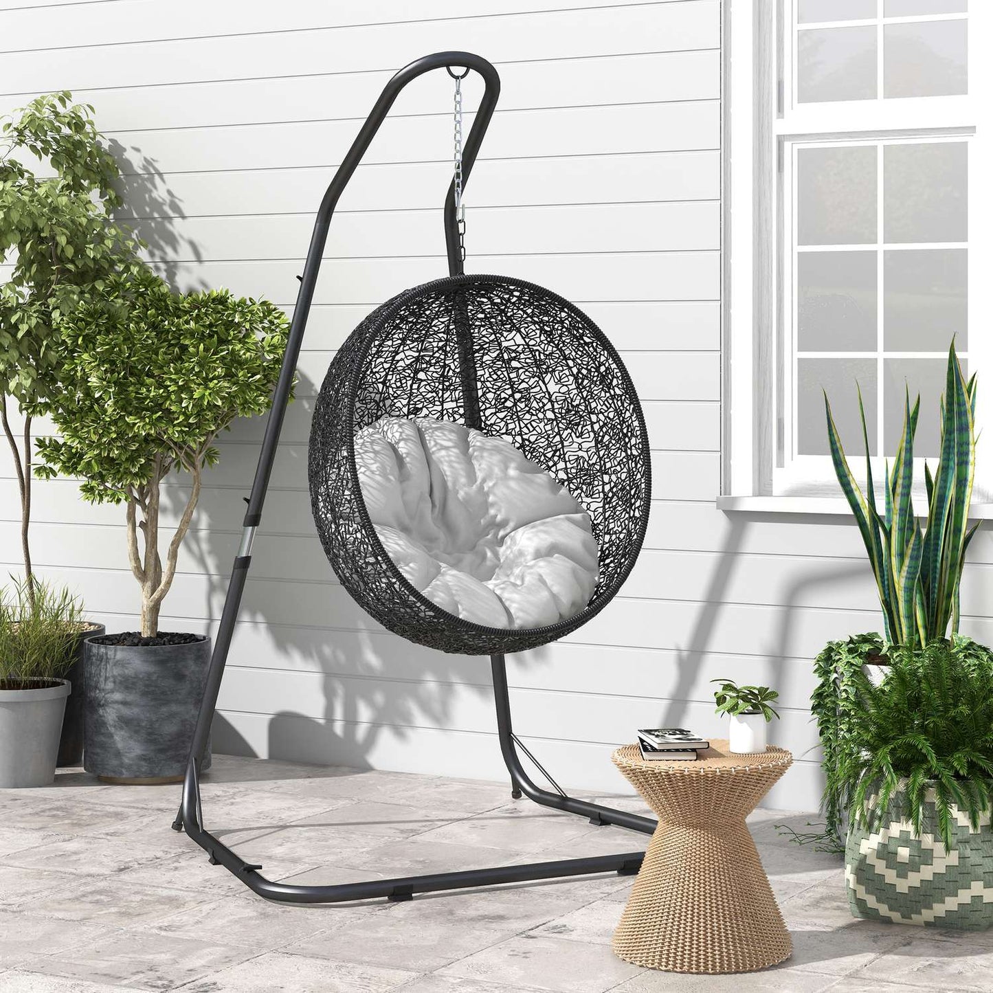 Height-adjustable hanging chair in metal, black