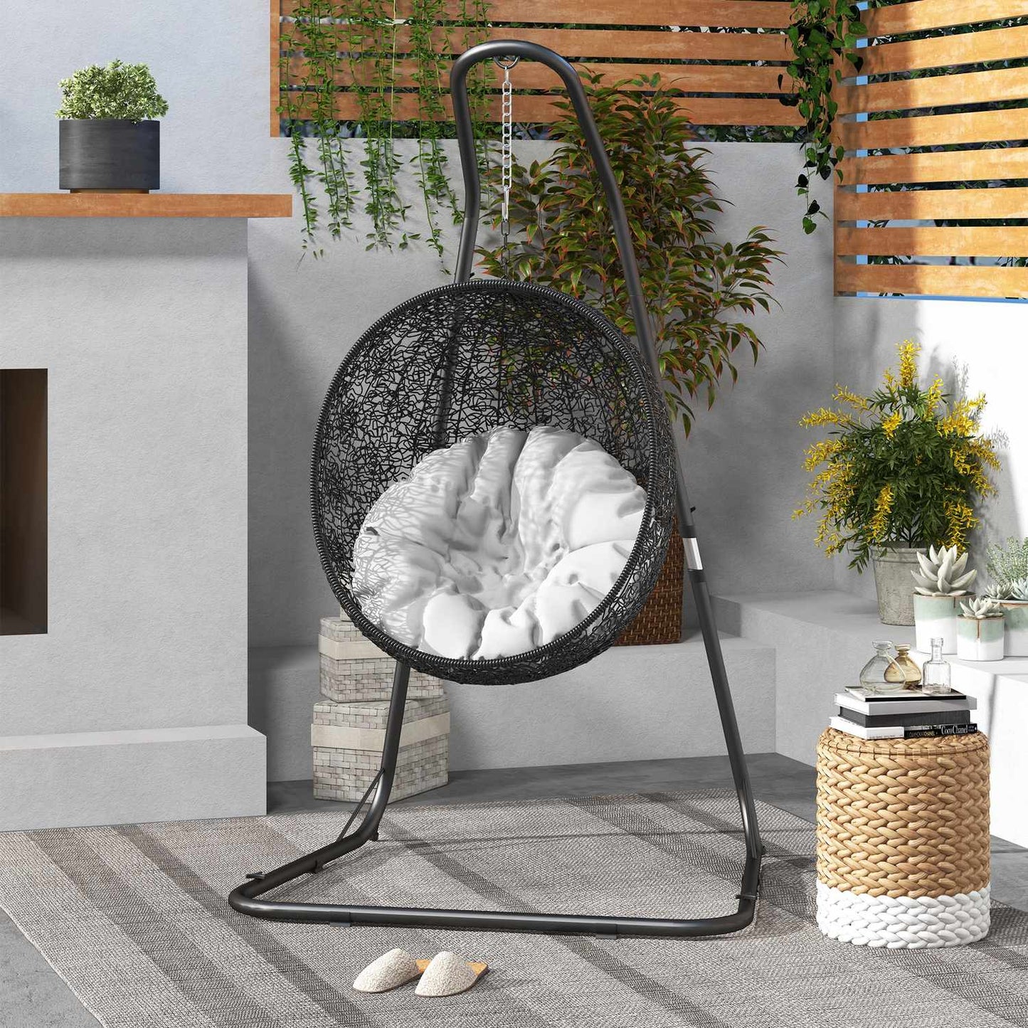 Height-adjustable hanging chair in metal, black