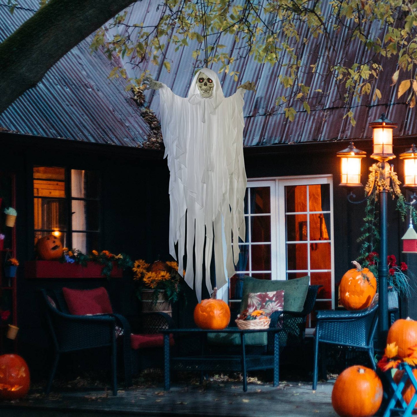 Hanging Glow-In-The-Dark Skeleton With Sound, 153 cm