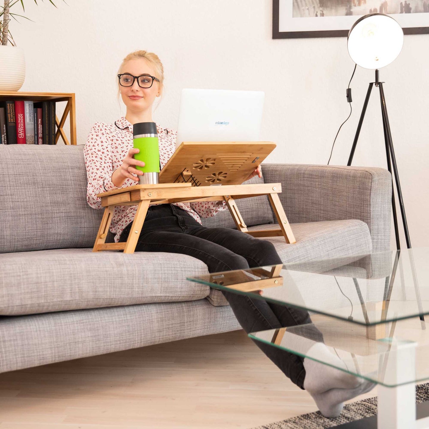 Height adjustable bamboo laptop stand