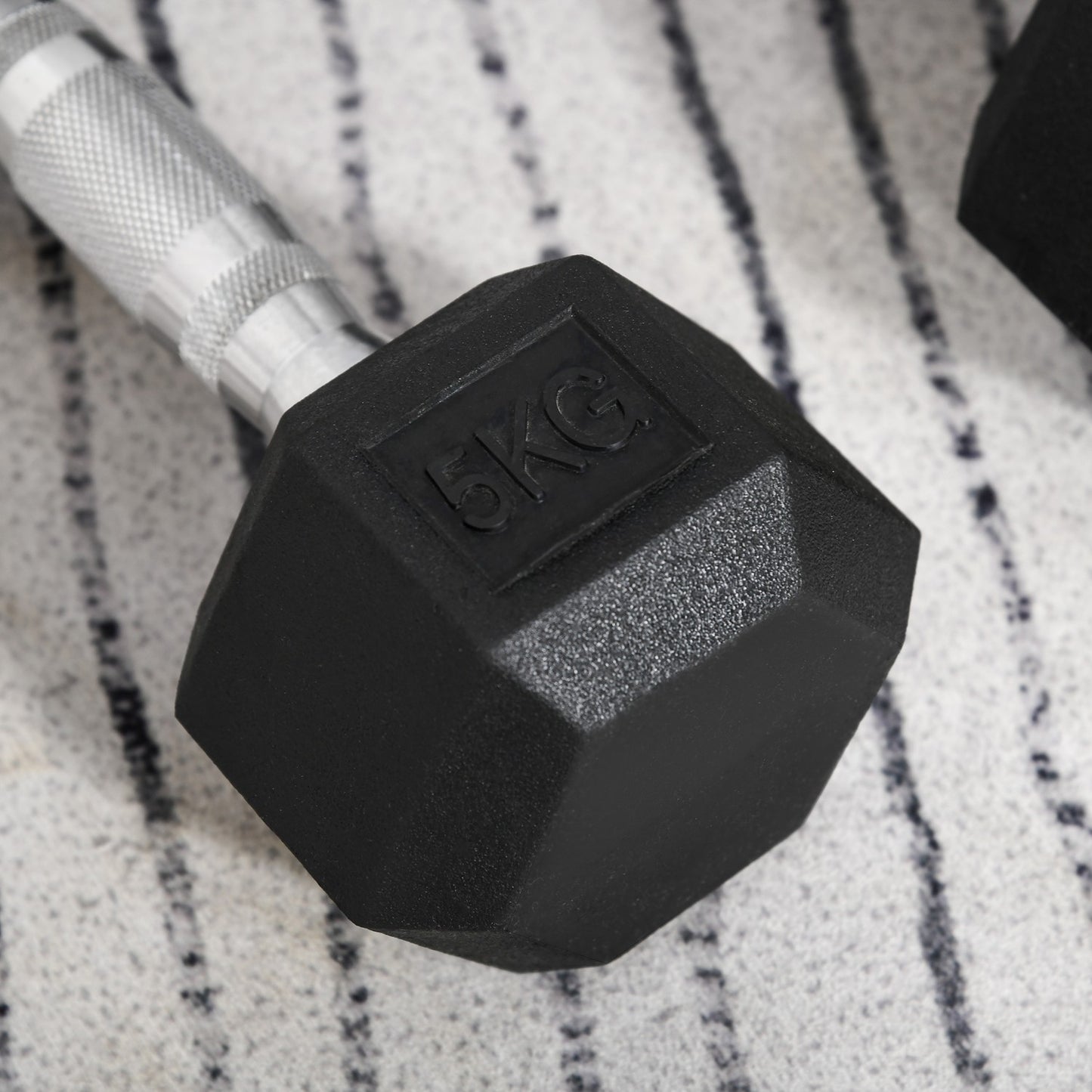 Hexagon dumbbells pair, 5 kg each, rubber coated cast iron