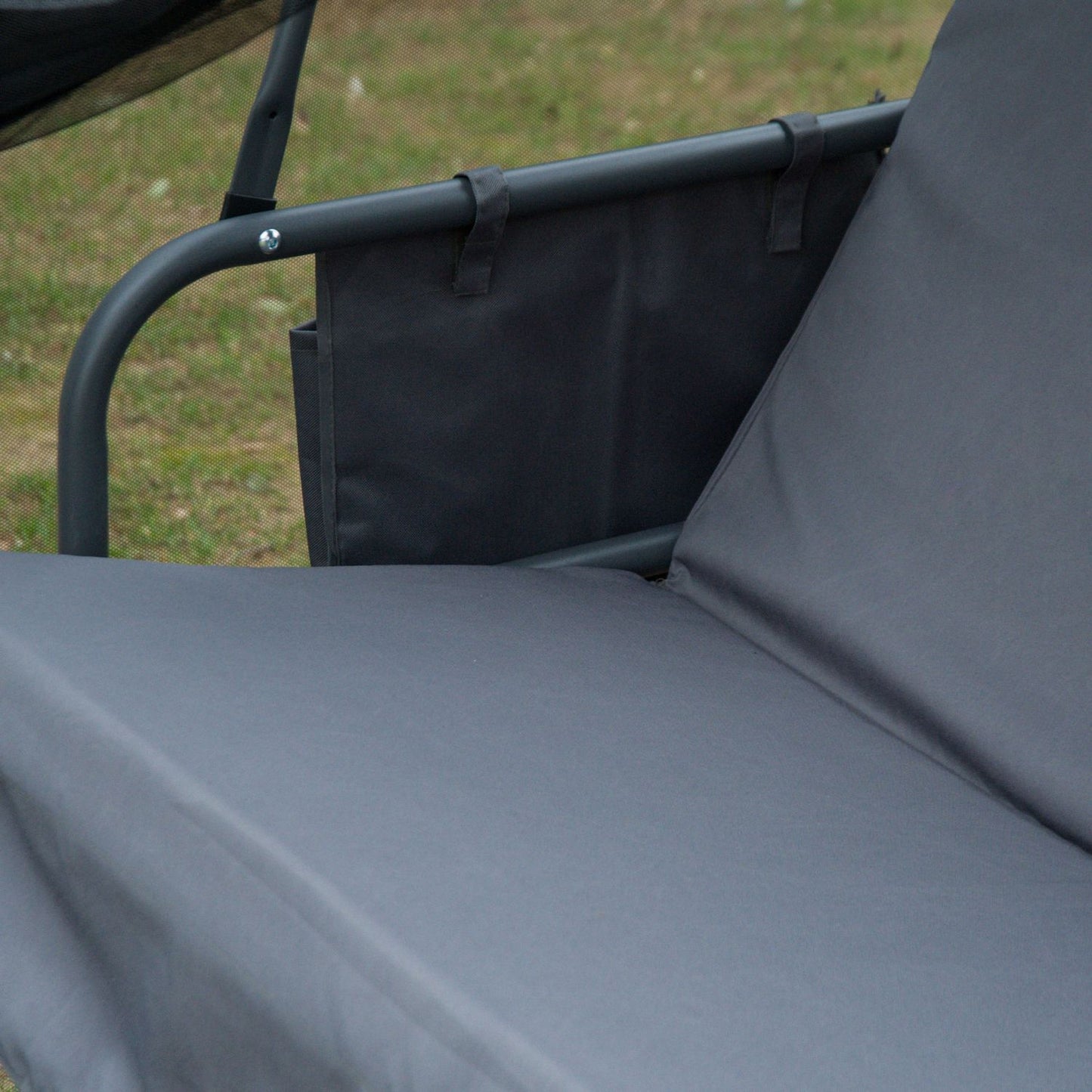3-seat Hollywood swivel bench with gray side walls