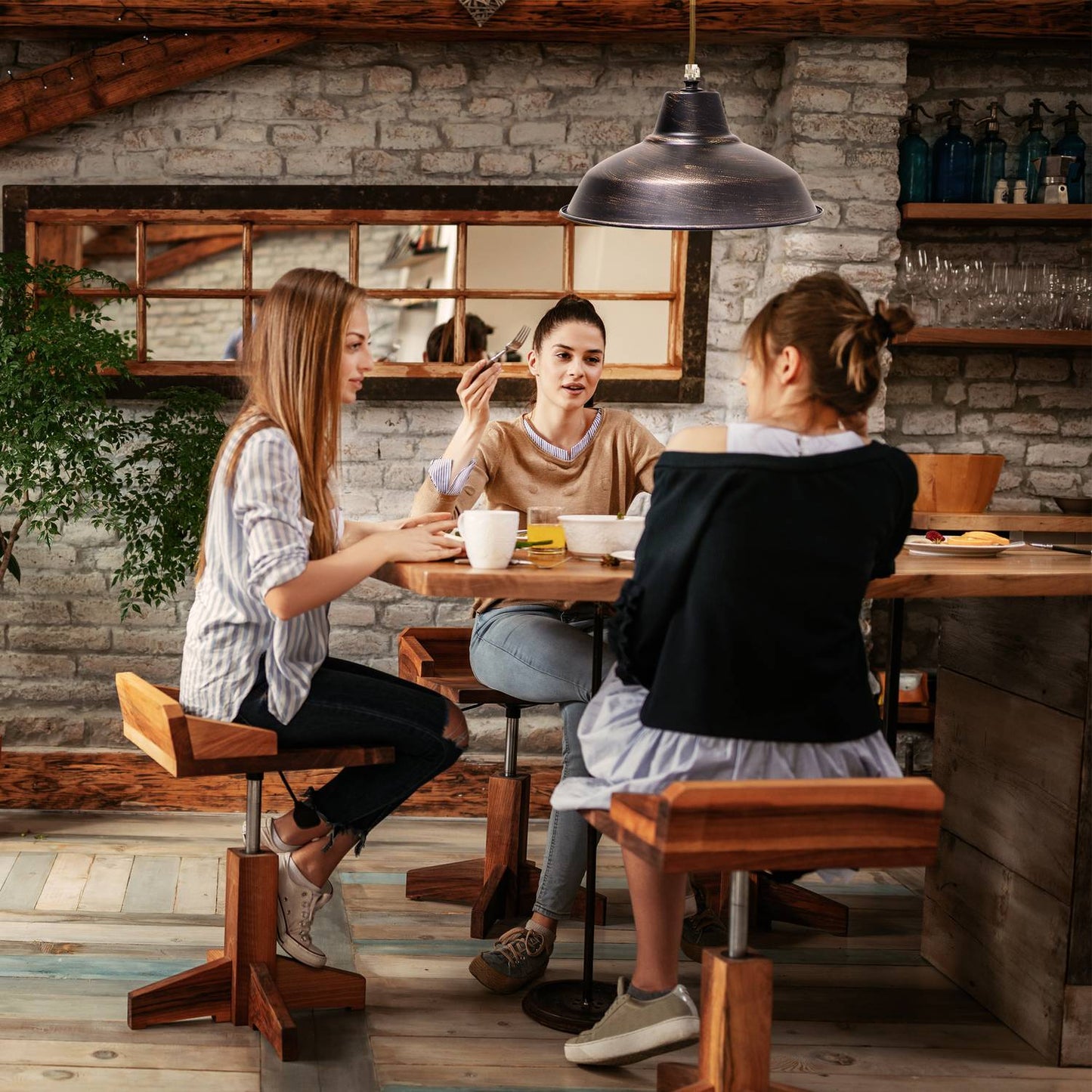 Industrial ceiling light adjustable