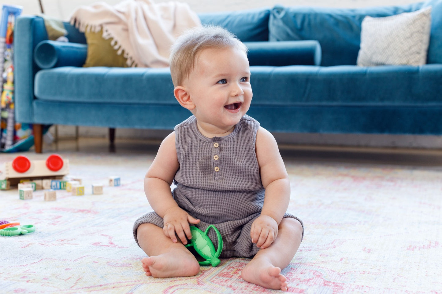 Infantino Lil’ Nibbles Silicone Teether