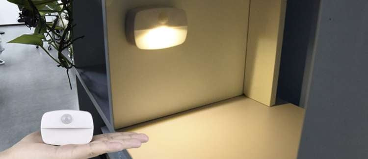 Izoxis 22090 LED night lamp with motion sensor
