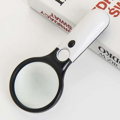 Izoxis 22670 LED-illuminated magnifier