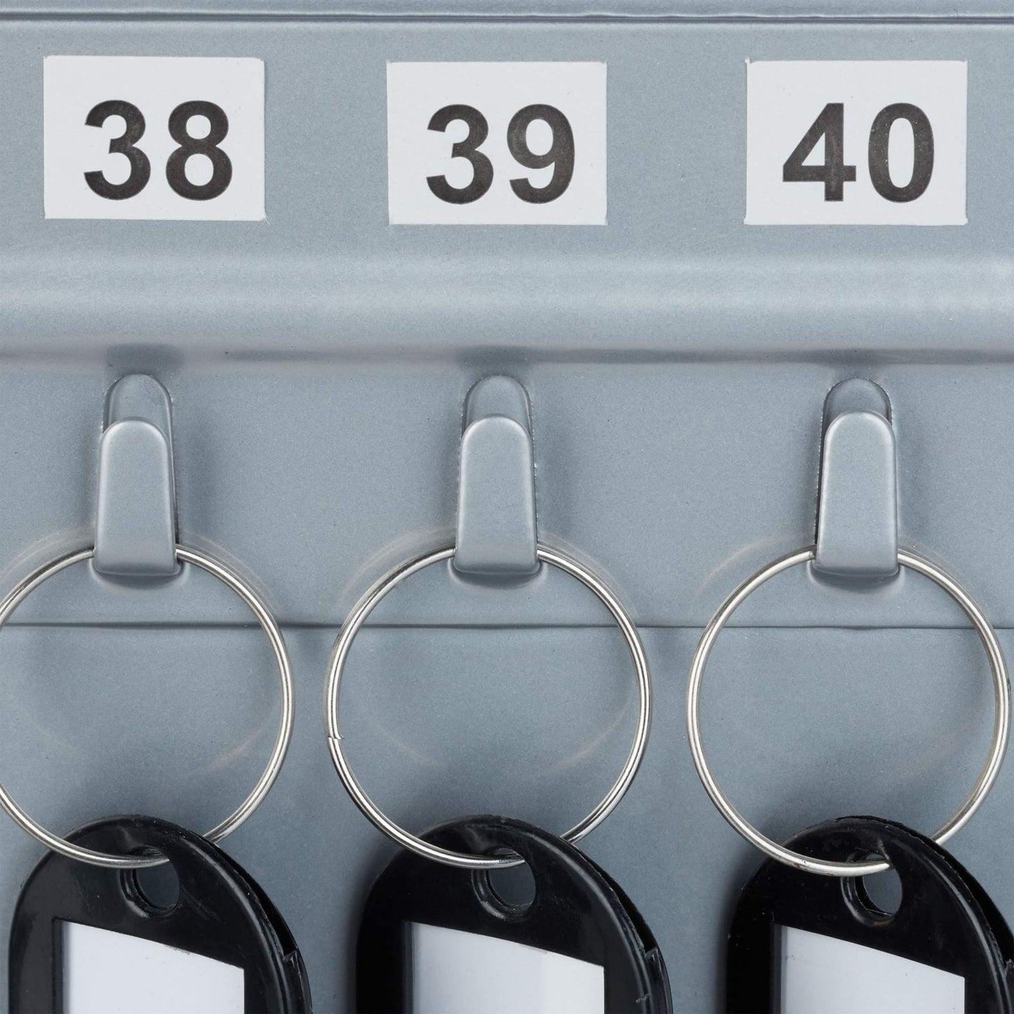 Key cabinet with lock