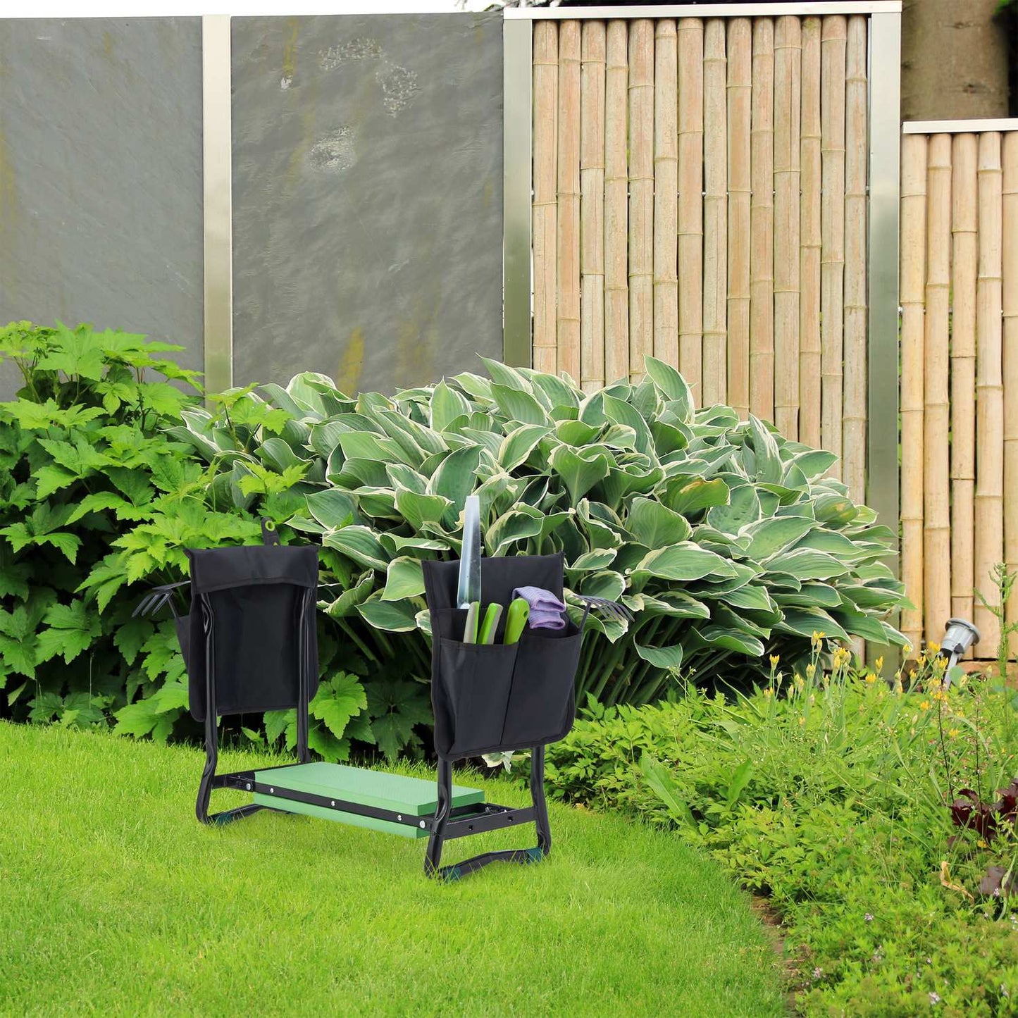 Knee pad for the garden