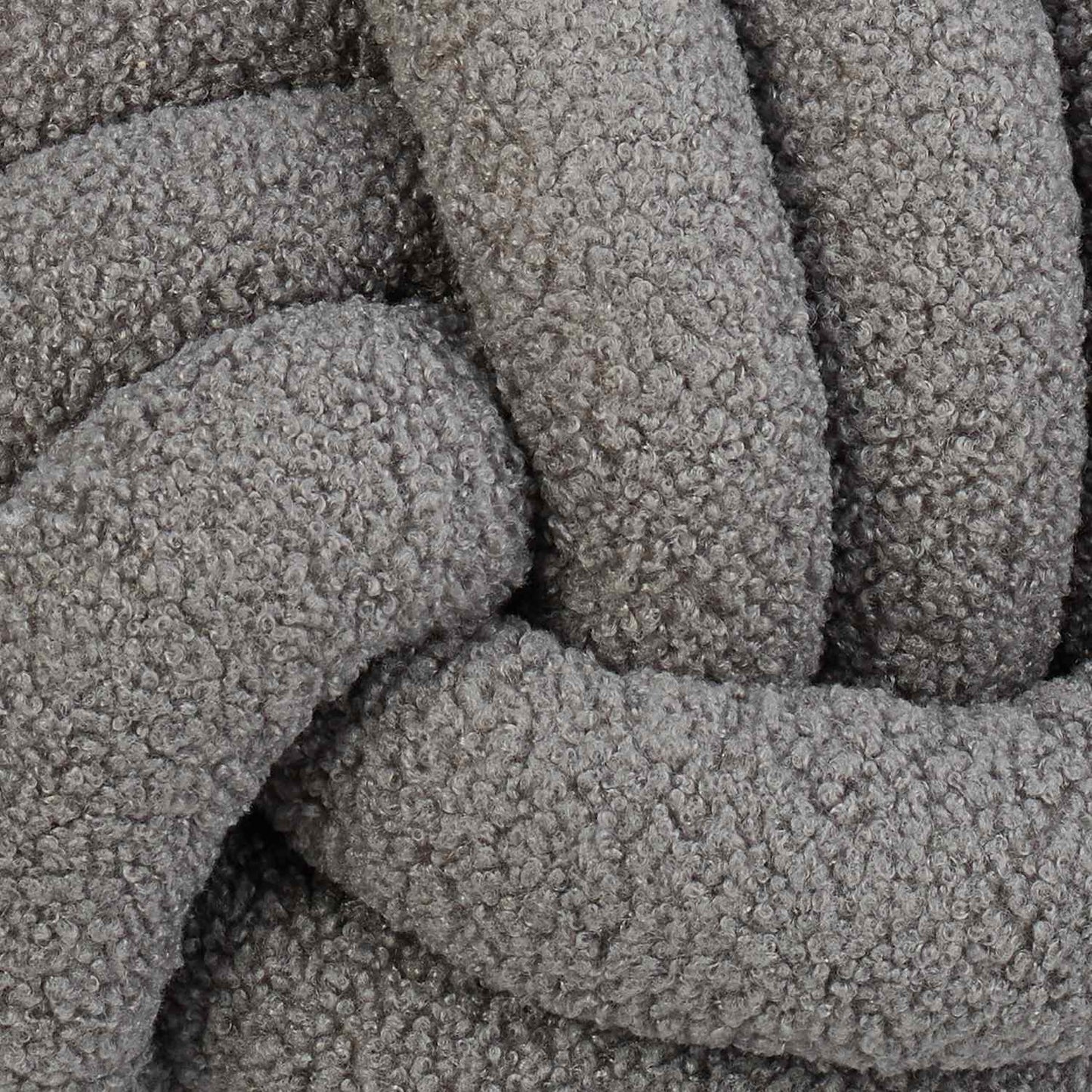 Knot pillow