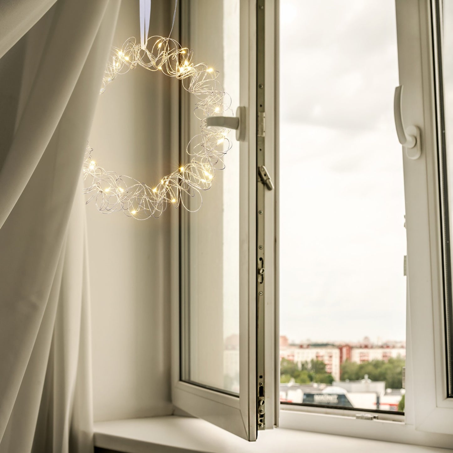 LED Decorative Wreath Light, 30cm, Warm White