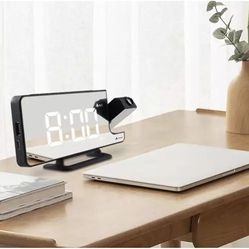 LED alarm clock with Izoxis 19576 projector