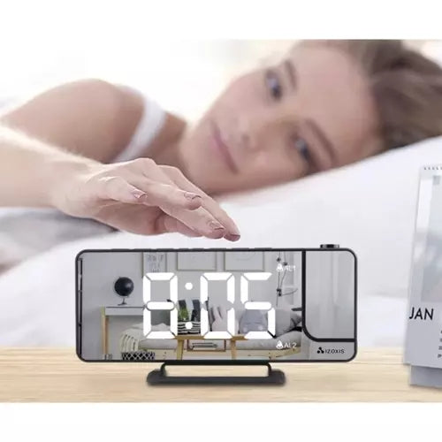LED alarm clock with Izoxis 19576 projector