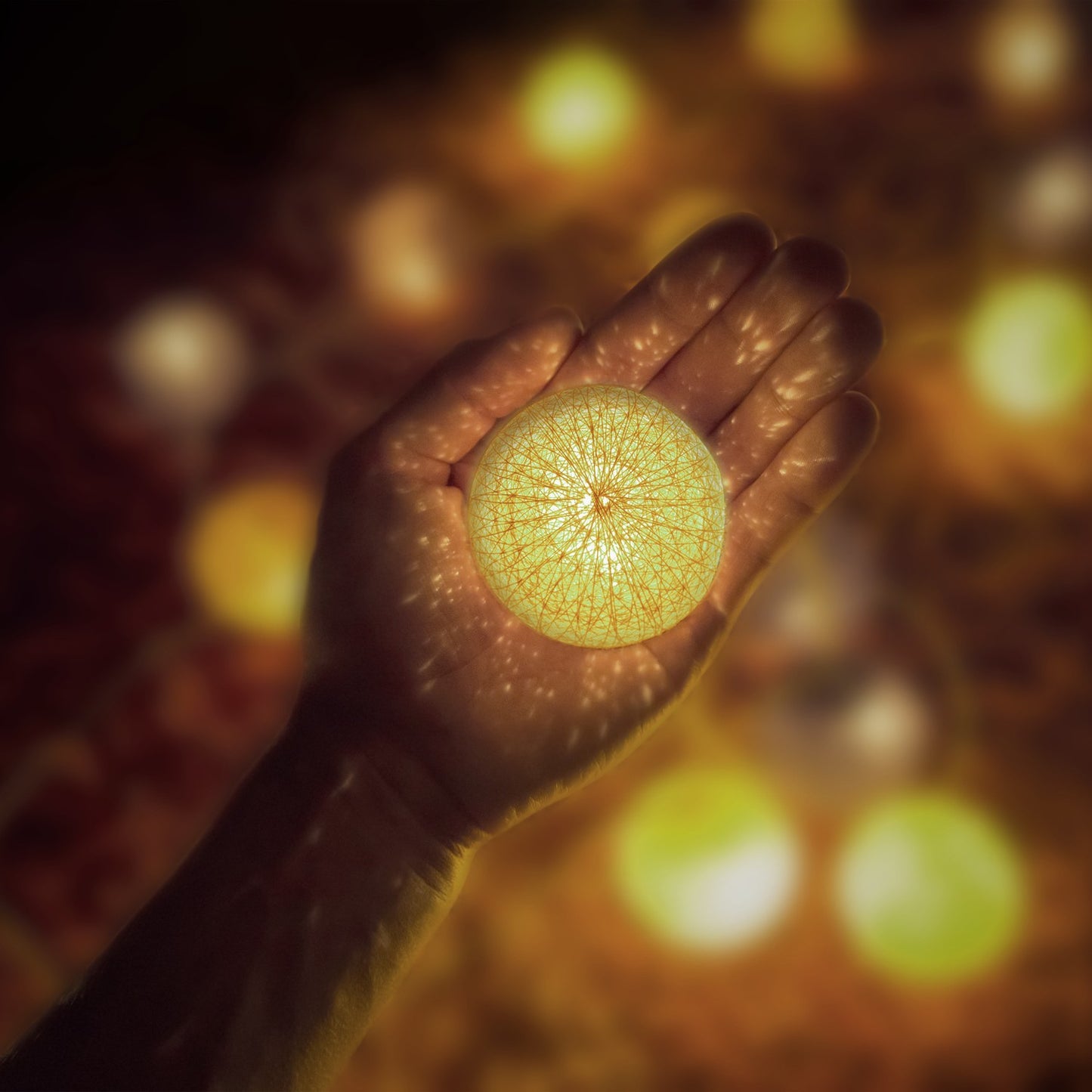 LED light chain with 10 balls