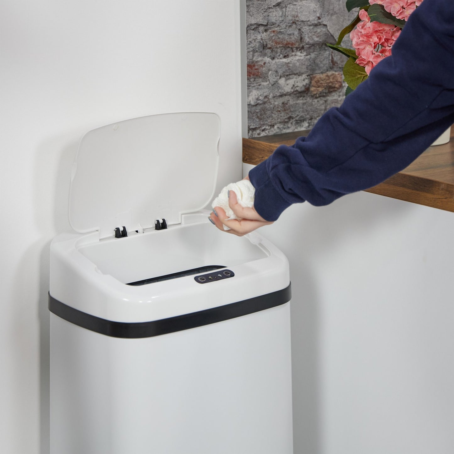 Large Steel Kitchen Bin with Automatic Sensor