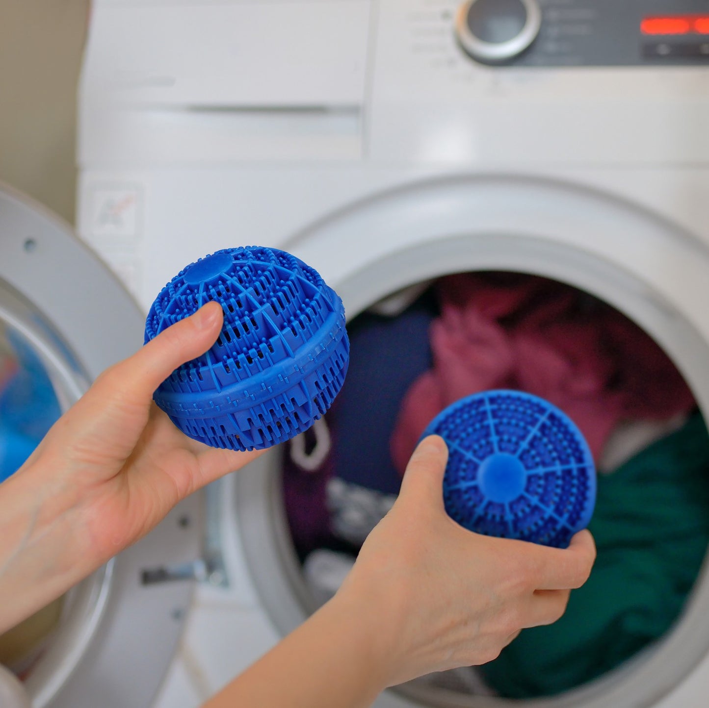 Laundry Ball Set of 2