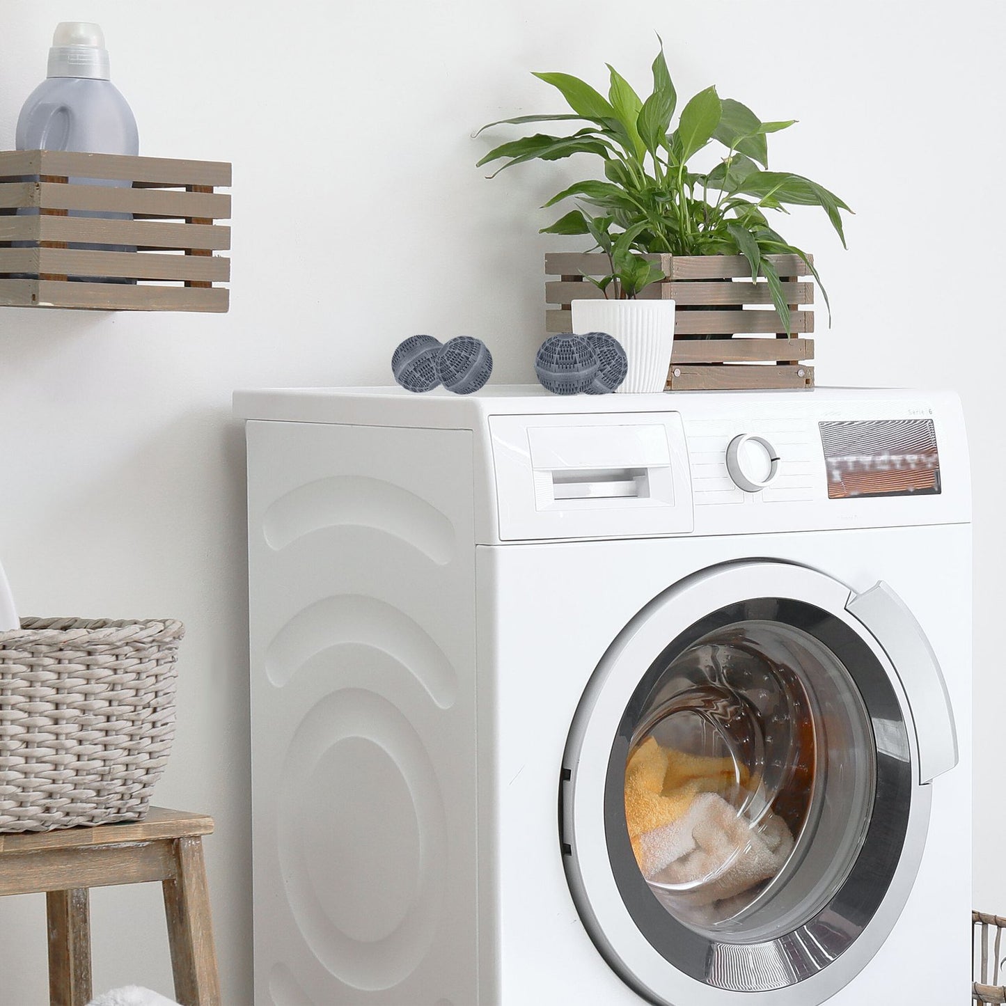 Laundry Balls Set of 4 – Eco-Friendly, Reusable, Up to 1000 Washes