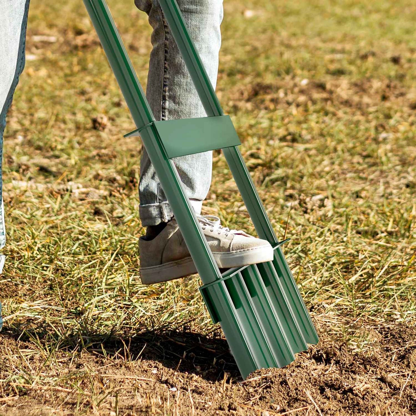 Manual lawn aerator, 30 cm wide, non-slip handle
