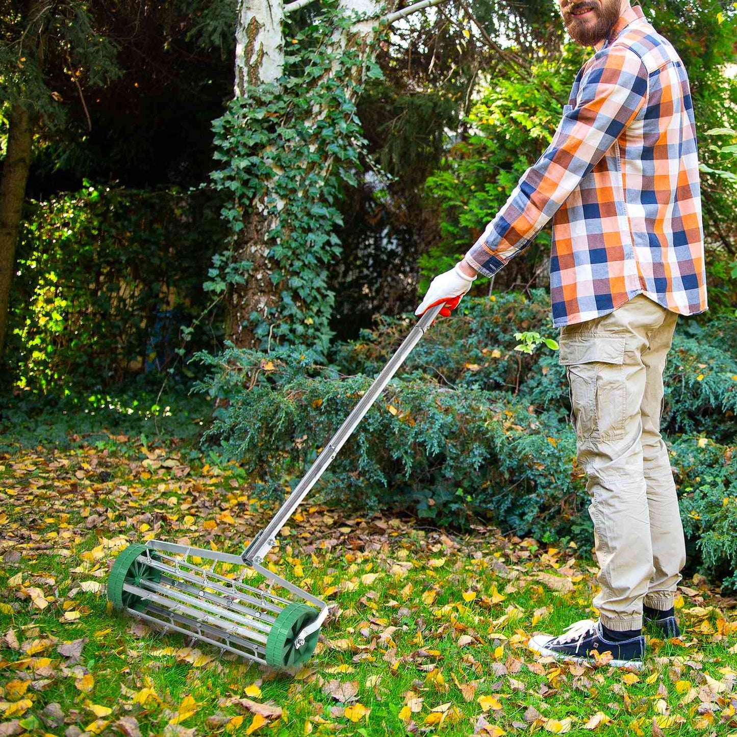 Adjustable Lawn Aerating Roller with Spike - Hand Trimmer