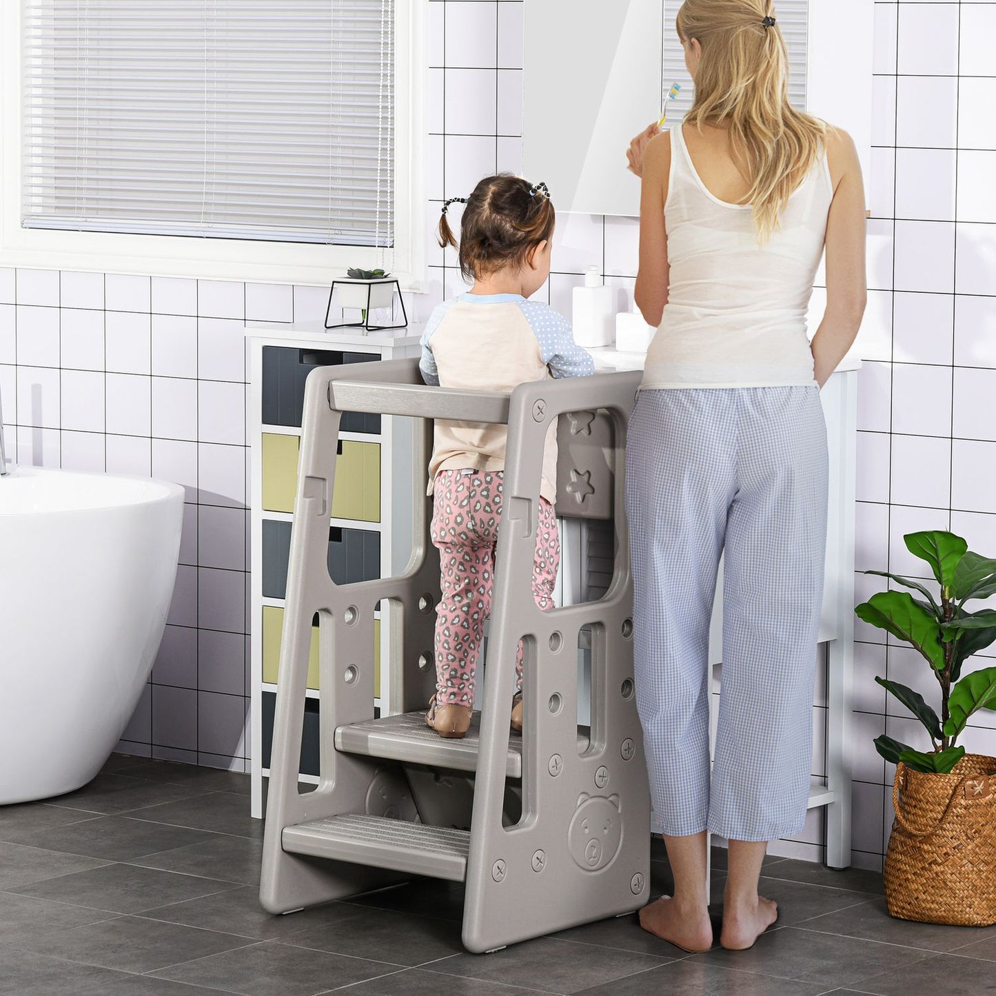 Height-adjustable Montessori Learning Tower for children