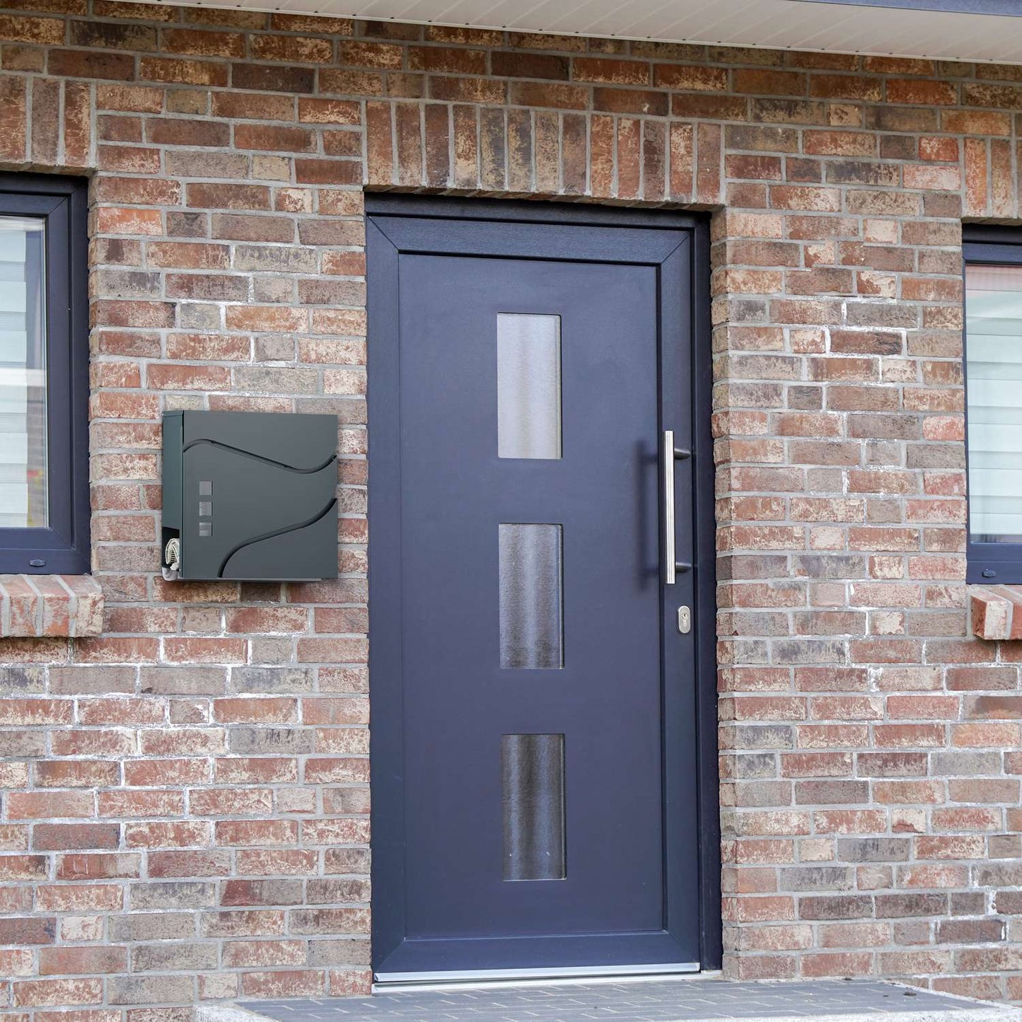 Letterbox with newspaper holder anthracite grey