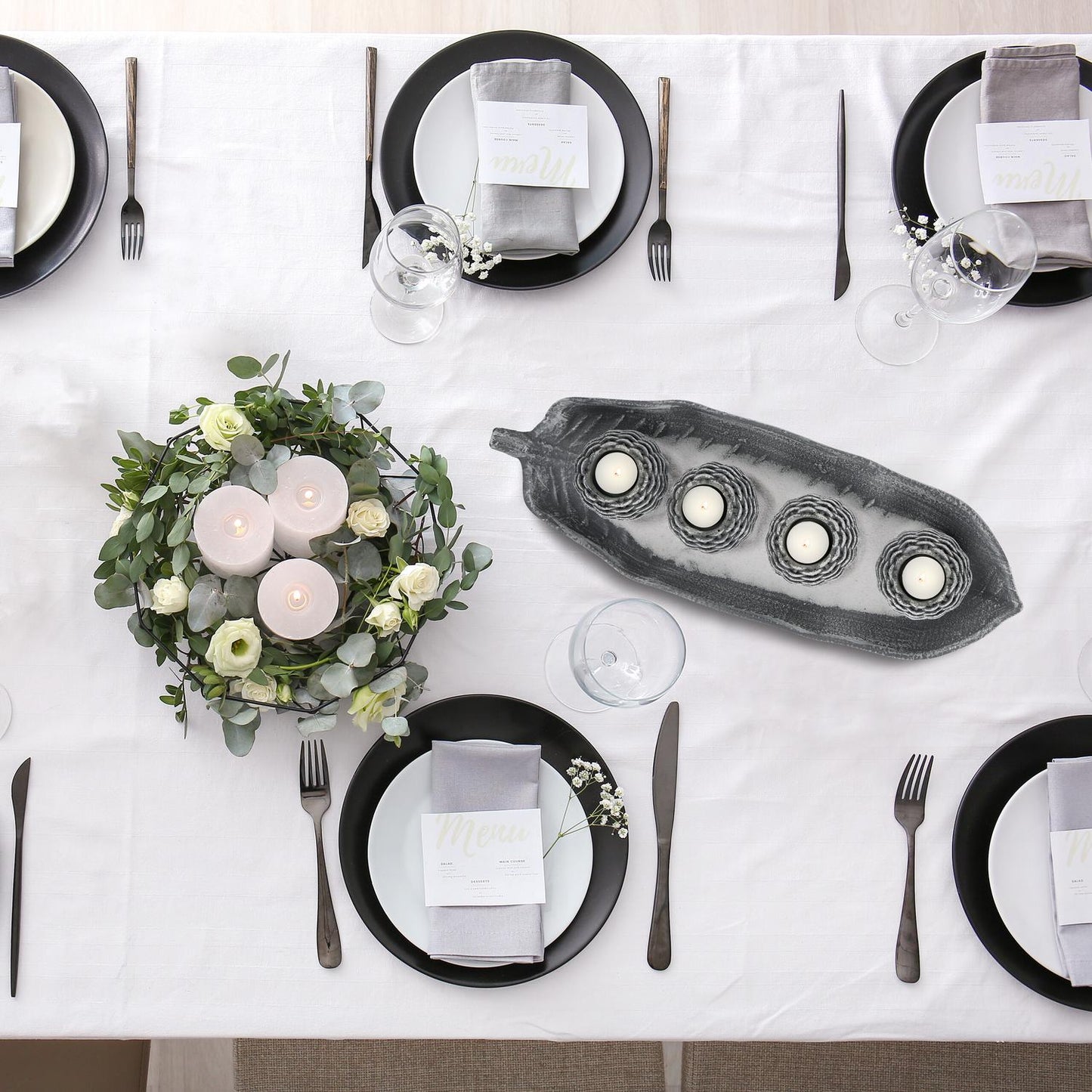 Light decoration with 4 tealight holders