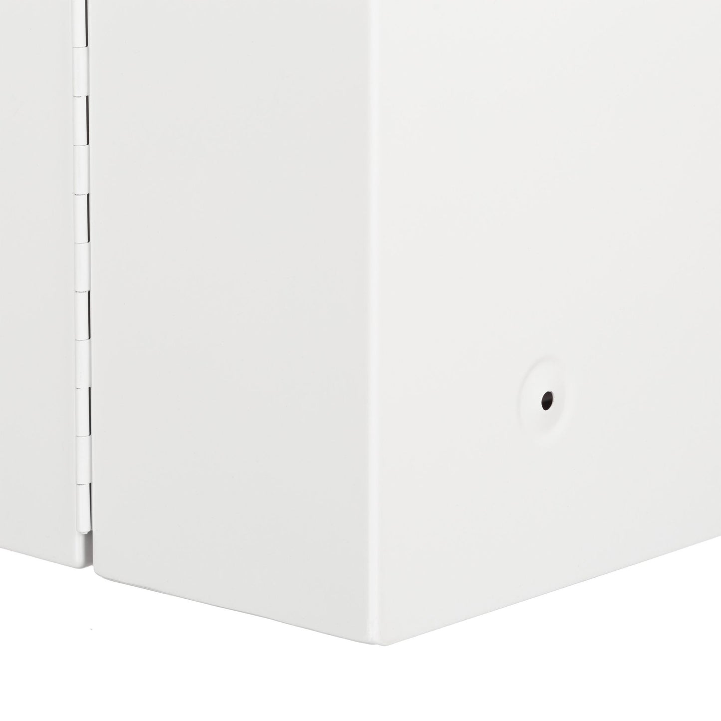 Lockable medicine cabinet