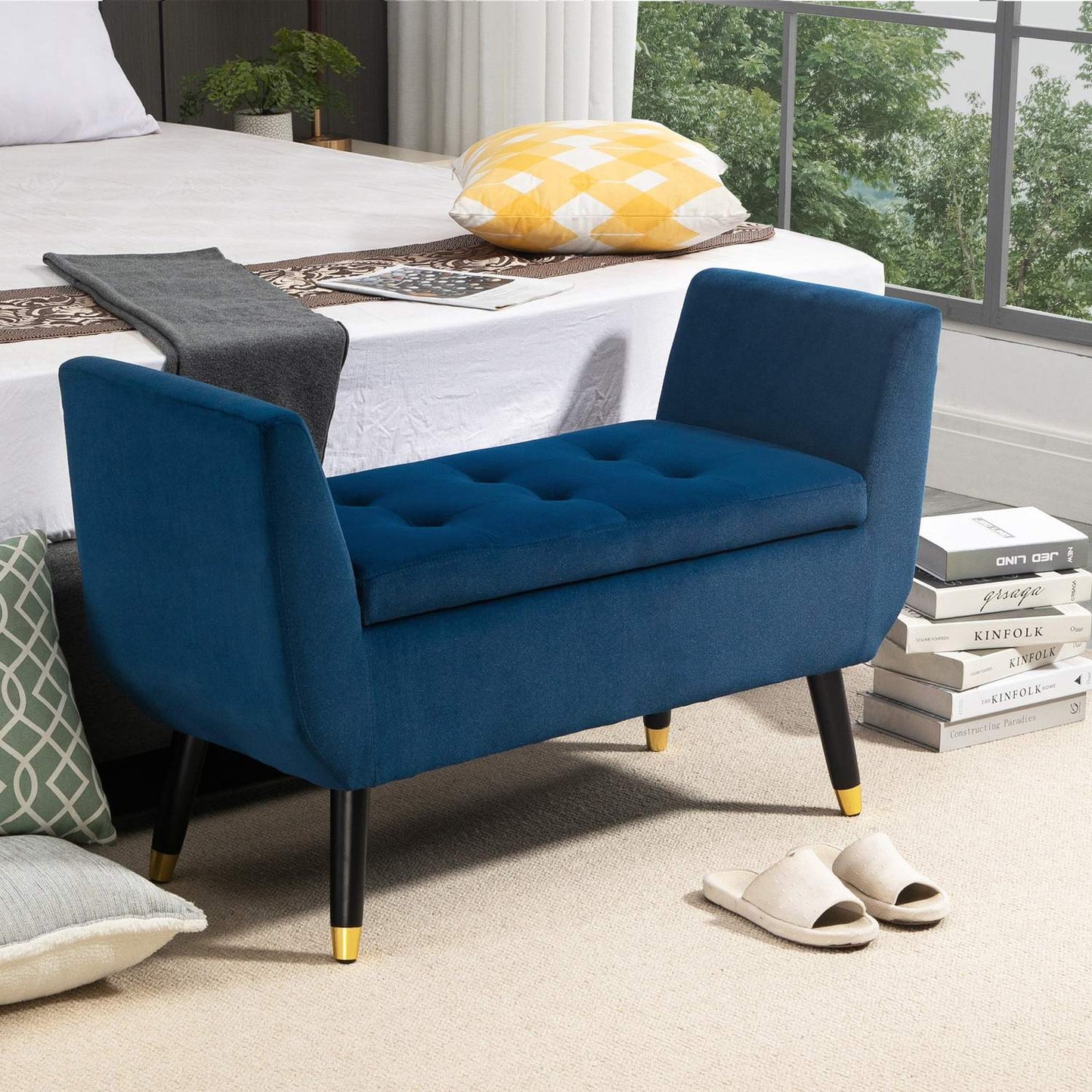 Blue upholstered storage bench, armrests, velvet finish