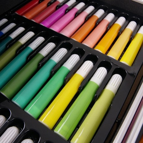 Maaleo 22768 painting set in a suitcase