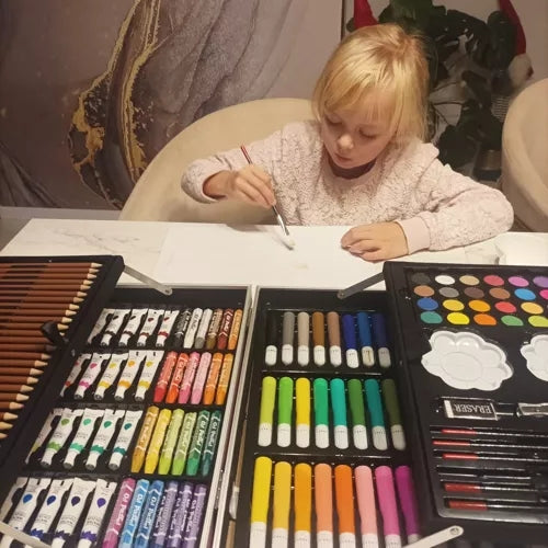 Maaleo 22768 painting set in a suitcase