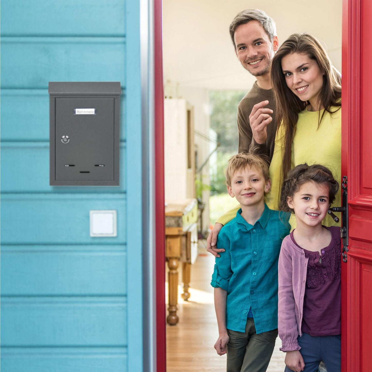 Mailbox with nameplate